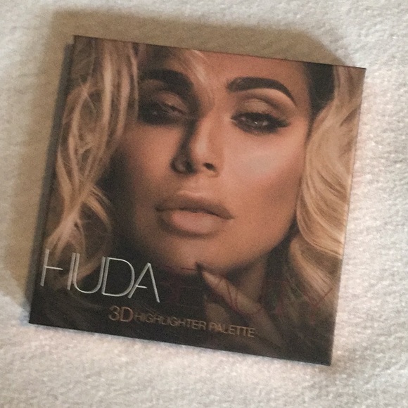 HUDA BEAUTY Other - 🖤 $10 🖤